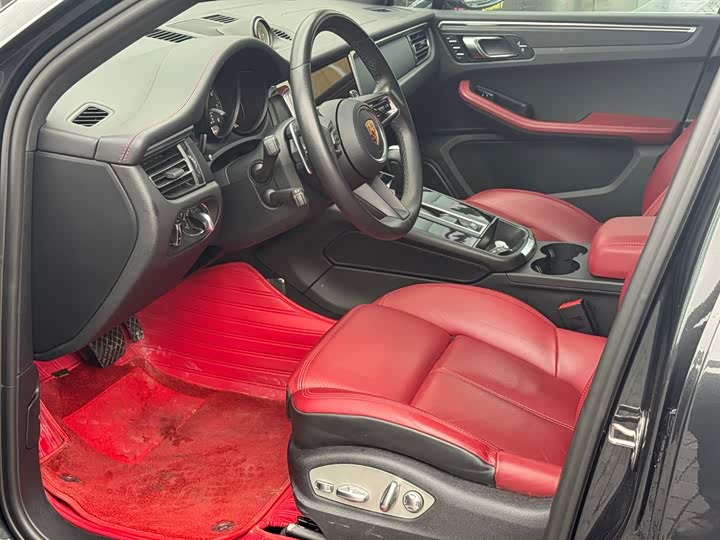 Фото 8 - Porsche Macan