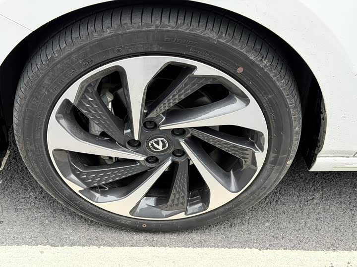 Фото 5 - Changan Raeton Plus