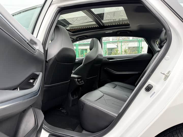 Фото 8 - Changan Raeton Plus