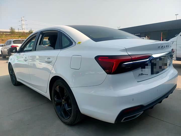 Photo 9 - Roewe i6 Max