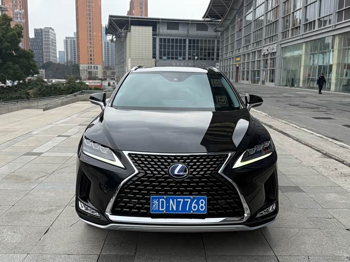 Фото 3 - Lexus RX