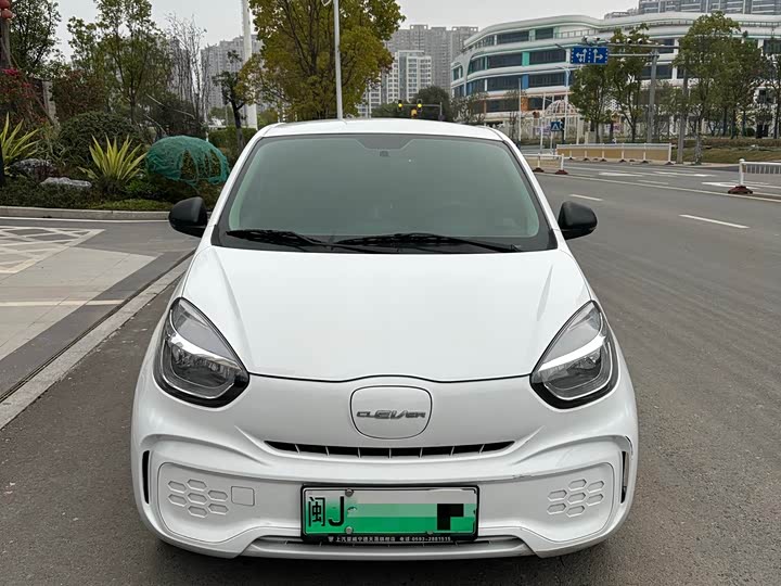 Фото 1 - Roewe Clever