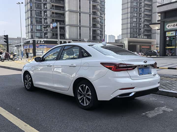 Фото 6 - Ford Escort