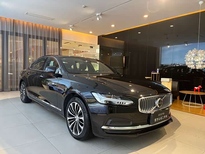 Фото 6 - Volvo S90