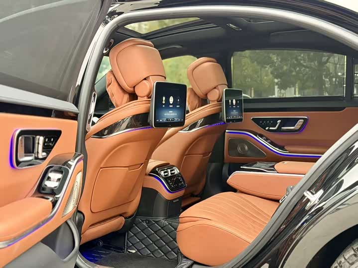 Photo 6 - Mercedes-Benz S-Class