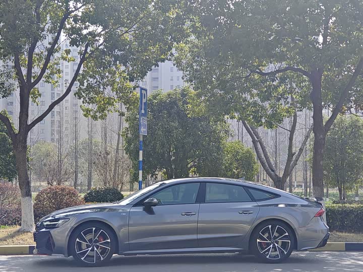 Фото 3 - Audi A7