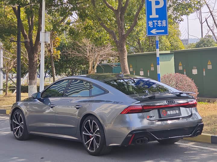 Фото 4 - Audi A7