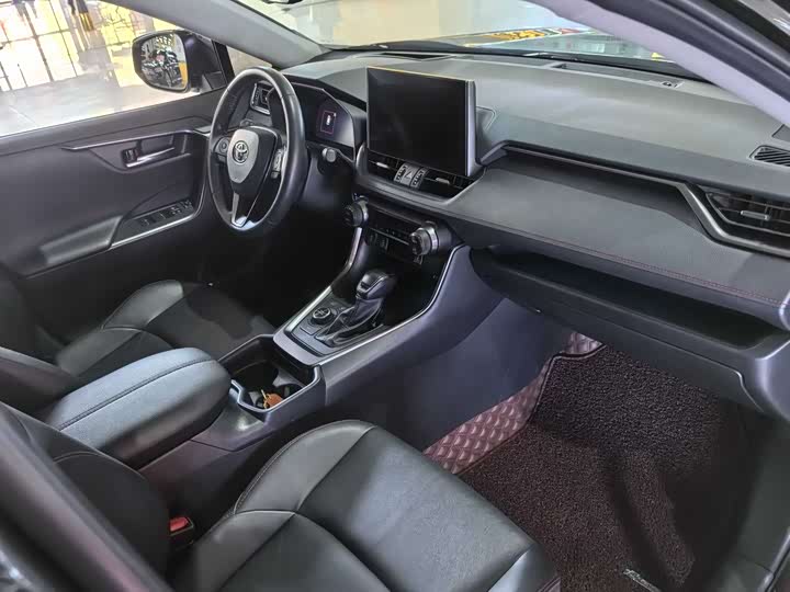 Фото 6 - Toyota Wildlander Hybrid