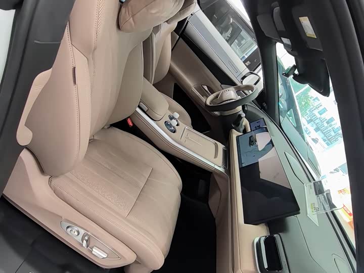 Фото 3 - XPeng G9