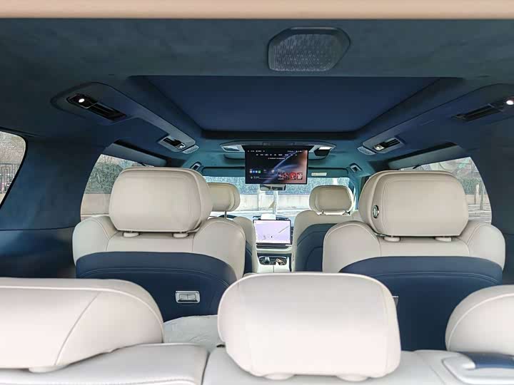 Фото 4 - Zeekr 009