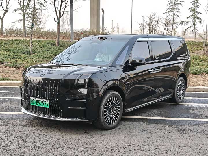 Фото 6 - Zeekr 009