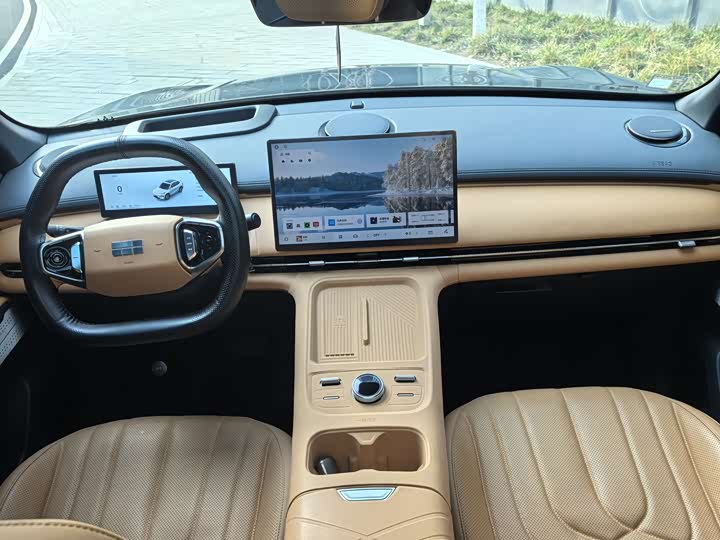 Фото 8 - Geely Galaxy Starship 7