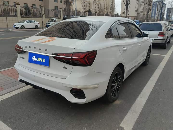 Фото 3 - Roewe i5