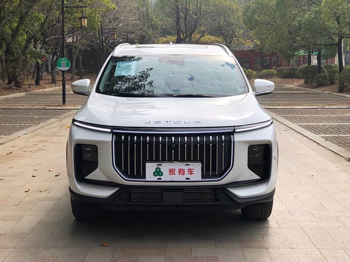 Photo 2 - Jetour X90 Pro