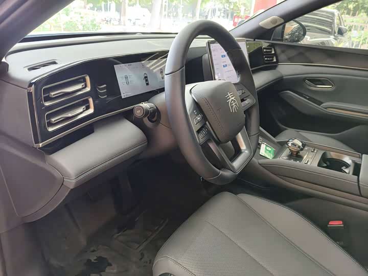 Фото 9 - BYD Qin L