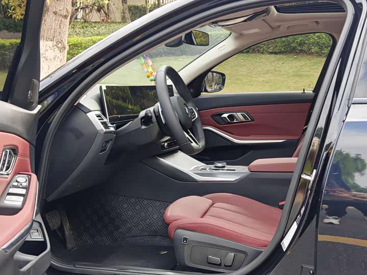 Фото 4 - BMW 3 Series