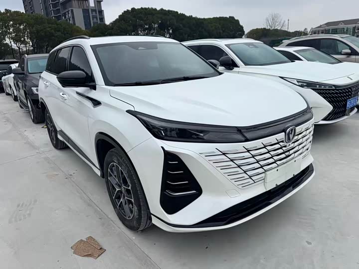 Фото 3 - Changan CS75 Plus