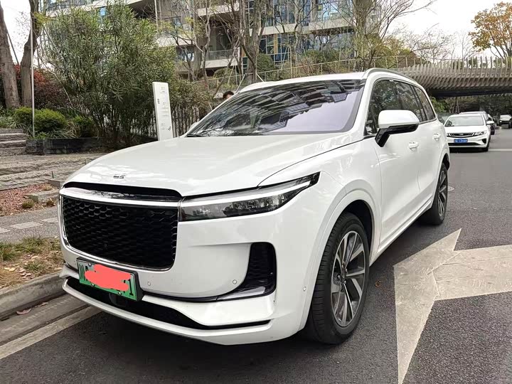 Фото 1 - LiXiang One