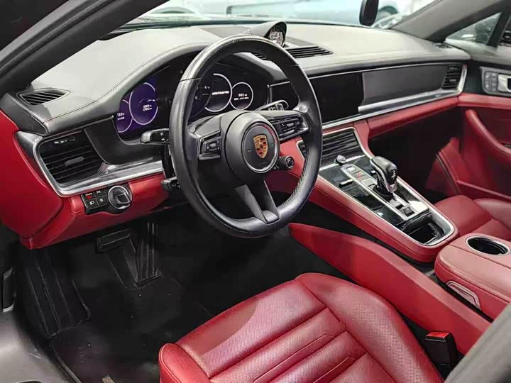 Фото 4 - Porsche Panamera