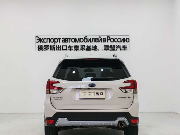 Фото 4 - Subaru Forester