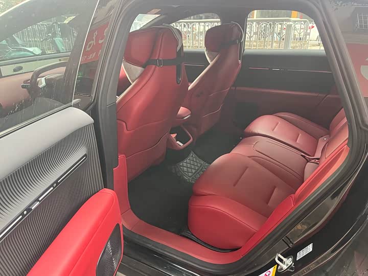 Фото 3 - Avatr 12