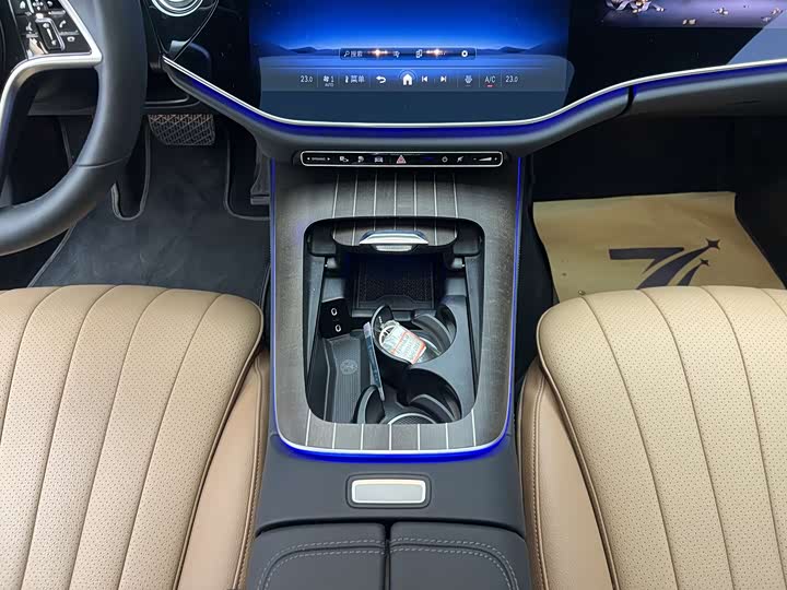 Фото 8 - Mercedes-Benz E-Class Hybrid