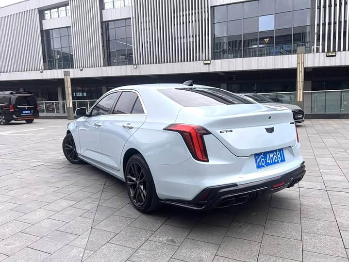 Фото 7 - Cadillac CT4