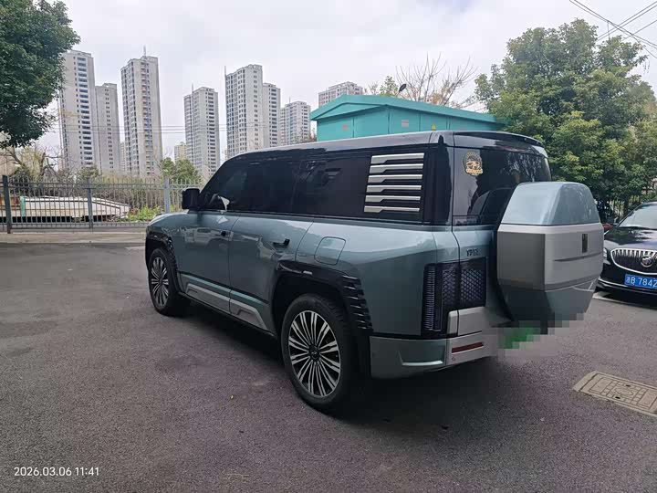Фото 9 - BYD Yangwang U8