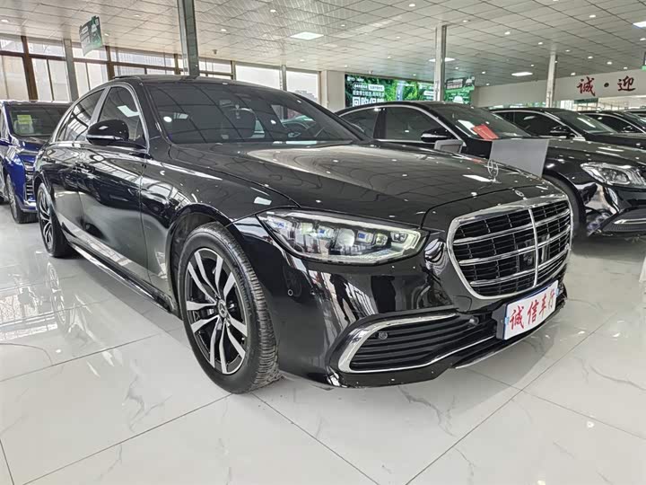 Фото 3 - Mercedes-Benz S-Class