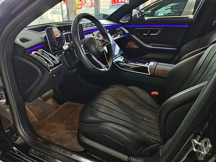 Фото 8 - Mercedes-Benz S-Class