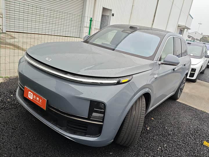 Фото 1 - LiXiang L8