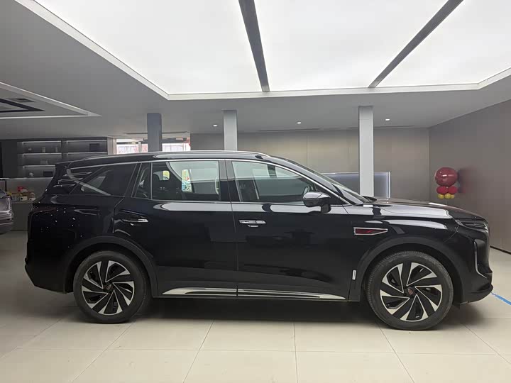 Фото 6 - Hongqi HS7