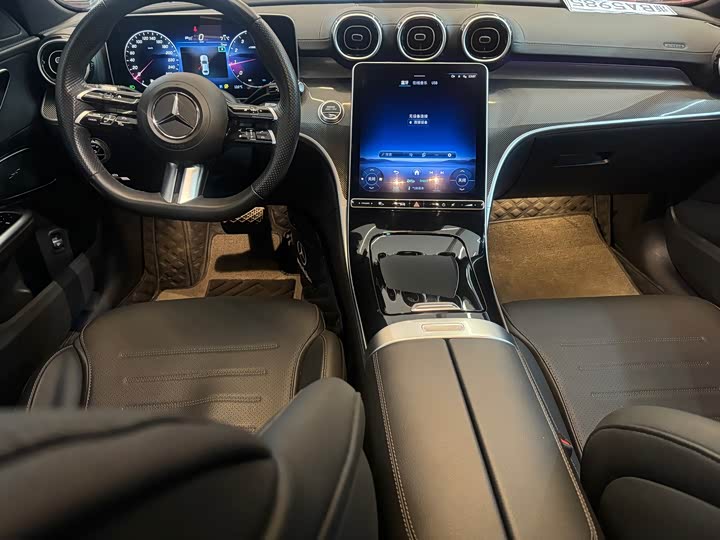 Фото 8 - Mercedes-Benz C-Class