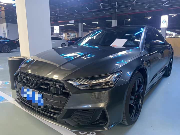 Фото 1 - Audi A7L