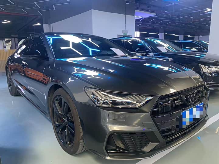 Фото 3 - Audi A7L