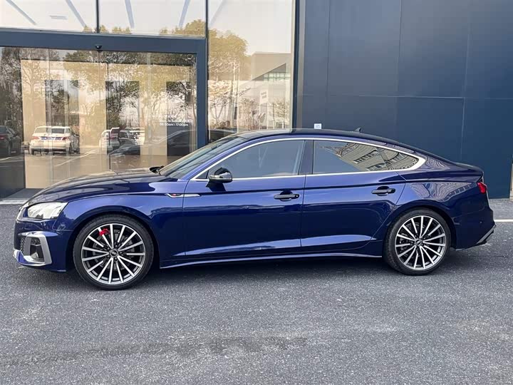 Фото 4 - Audi A5