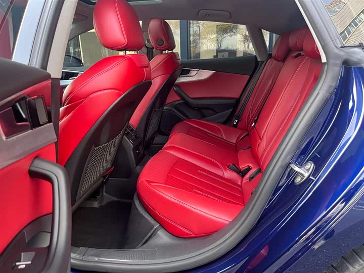 Фото 8 - Audi A5