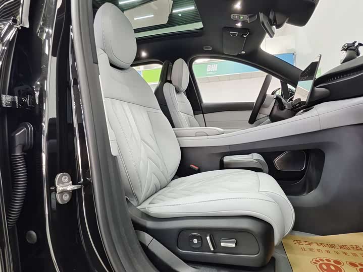 Фото 7 - Nio ES6