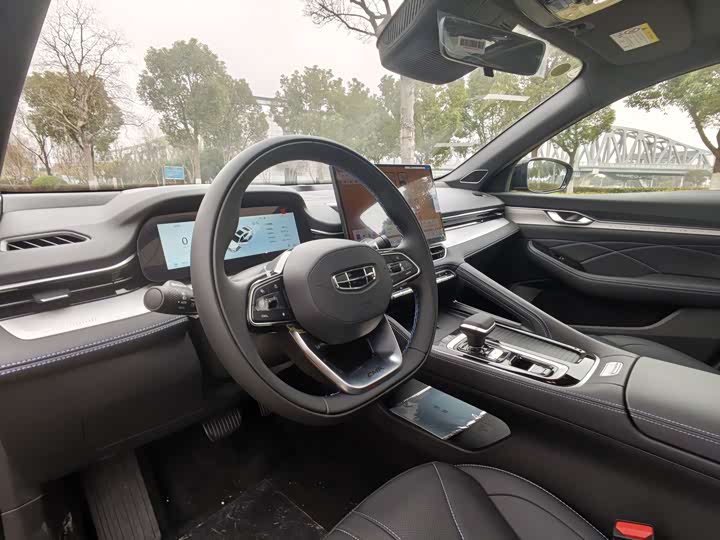 Photo 8 - Geely Preface