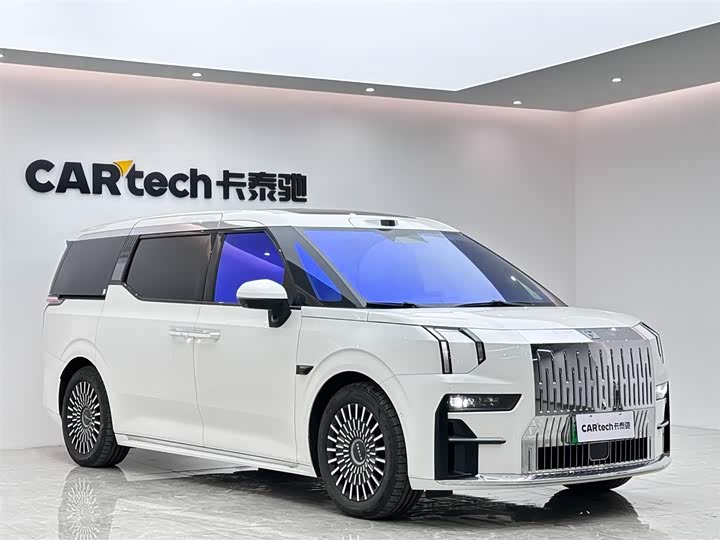 Фото 6 - Zeekr 009