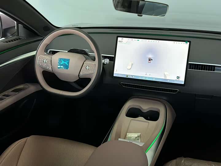 Фото 8 - XPeng Mona M03