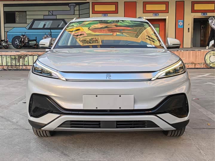 Фото 2 - BYD Yuan Plus