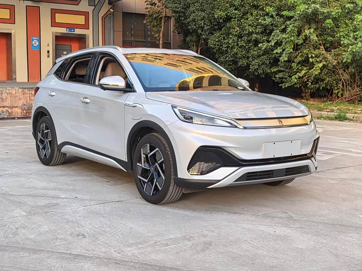 Фото 3 - BYD Yuan Plus