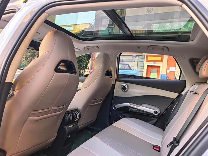 Фото 9 - BYD Yuan Plus