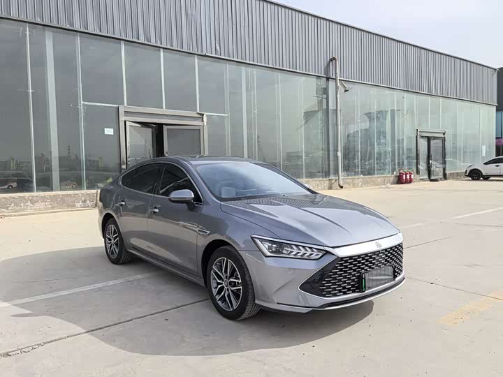 Фото 3 - BYD Qin Plus