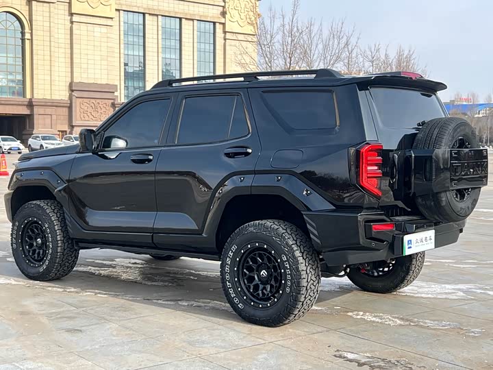 Photo 9 - Tank 400 Hybrid