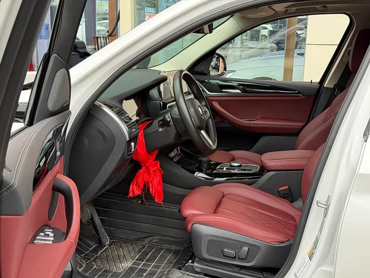 Фото 3 - BMW iX3