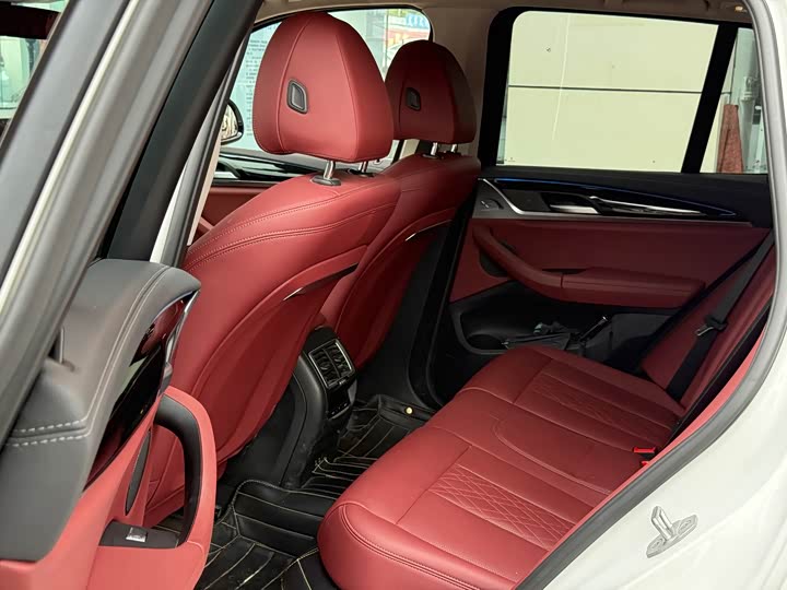 Фото 4 - BMW iX3