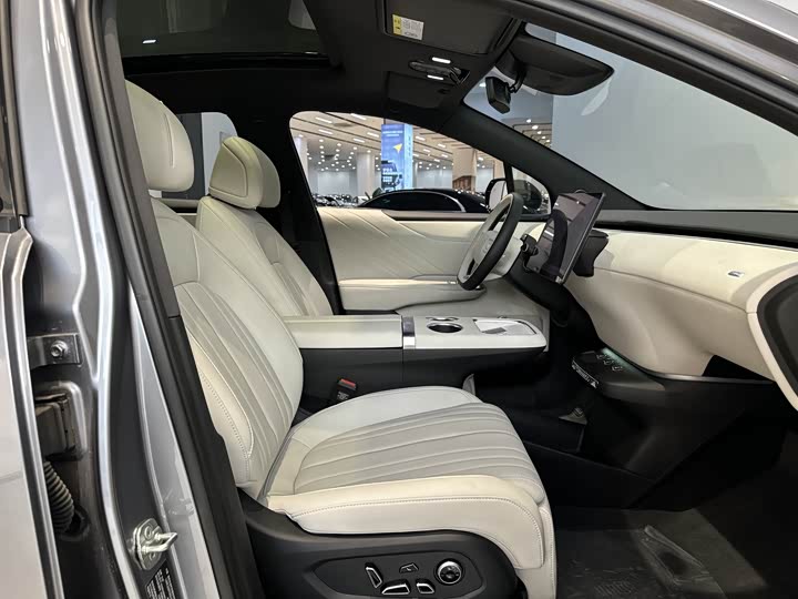 Photo 9 - Changan Qiyuan (Nevo) E07