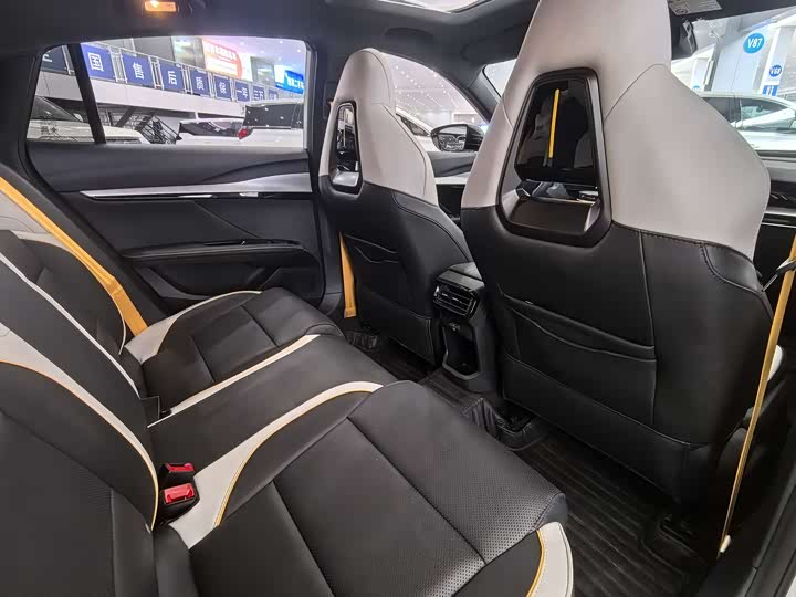 Photo 8 - MG Motor 5 Scorpio